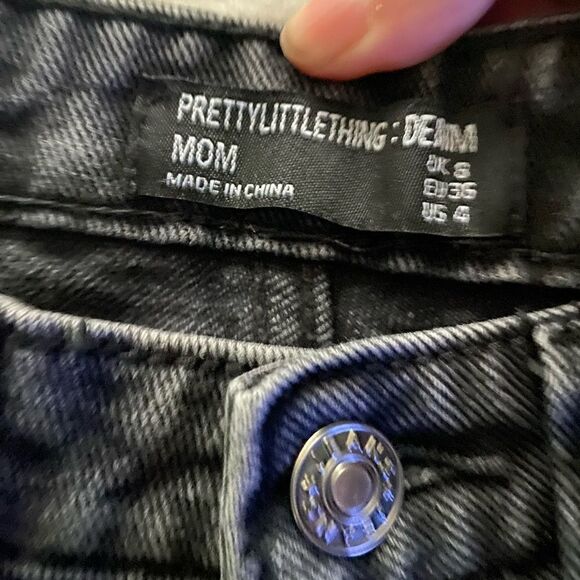 PrettyLittleThing Black High Rise Mom Jeans Size 4 - Picture 6 of 7